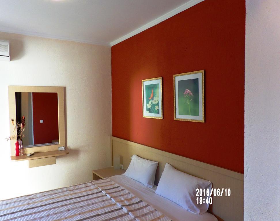 Peristeridi Apartments Polikhronon Exteriör bild